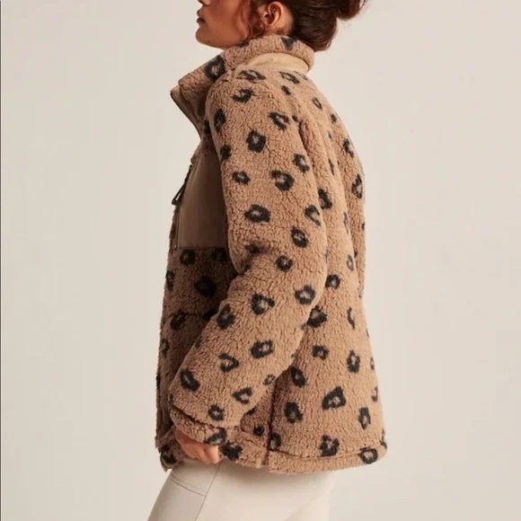 Abercrombie & Fitch Taupe Leopard Teddy Jacket - Picture 5 of 16